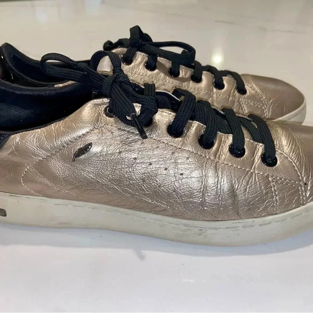Geox Respira Gold & Black Leather Sneakers Size 41 EUR or 10.5 US